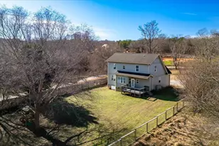 239 Tripp St, Williamston, SC 29697 - Photo 2