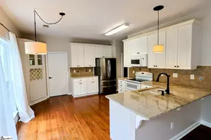 11 Hickory Hollow Ct, Greenville, SC 29607 - Photo 4