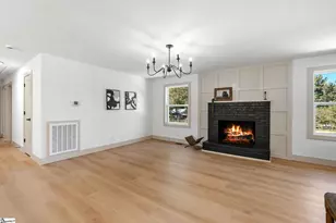 207 Oakmont Dr, Boiling Springs, SC 29316 - Photo 14