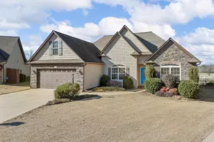 335 War Emblem Dr, Boiling Springs, SC 29316 - Photo 4