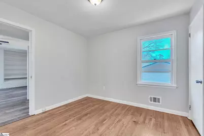 207 Woodview Avenue, Spartanburg, SC 29306 - Photo 18