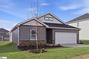 612 Hollybank St, Fountain Inn, SC 29644 - Photo 2