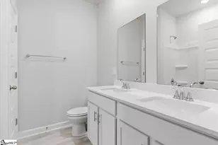 612 Hollybank St, Fountain Inn, SC 29644 - Photo 6