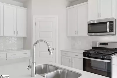 612 Hollybank Street, Fountain Inn, SC 29644 - Photo 16