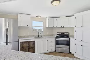 349 Camak Rd, Ware Shoals, SC 29692 - Photo 12