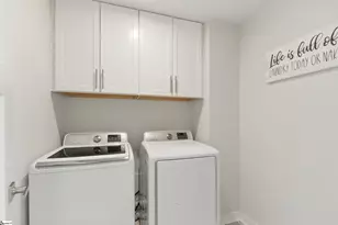 229 Hollythorpe Ln, Fountain Inn, SC 29644 - Photo 26