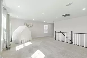 229 Hollythorpe Ln, Fountain Inn, SC 29644 - Photo 18