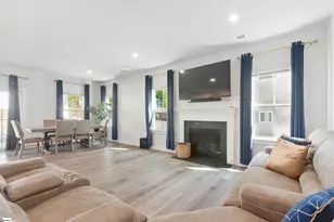 229 Hollythorpe Ln, Fountain Inn, SC 29644 - Photo 6