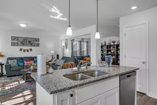 211 Whittier St, Greenville, SC 29605 - Photo 4