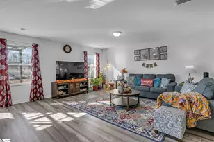 211 Whittier St, Greenville, SC 29605 - Photo 10