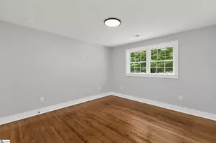 203 Montgomery St, Laurens, SC 29360 - Photo 22