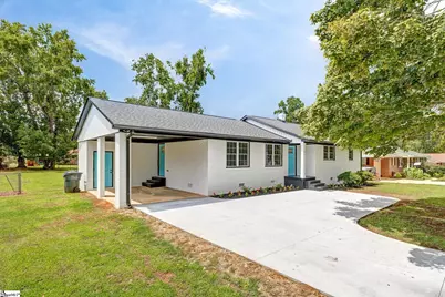 203 Montgomery Street, Laurens, SC 29360 - Photo 32