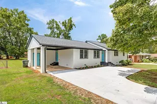 203 Montgomery St, Laurens, SC 29360 - Photo 32