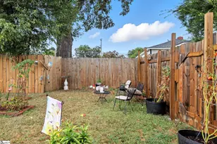 303 Poplar St, Gaffney, SC 29341 - Photo 22