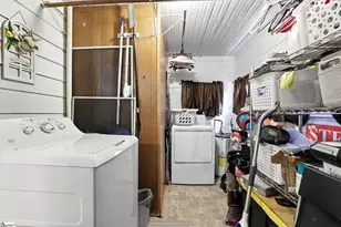 303 Poplar St, Gaffney, SC 29341 - Photo 18