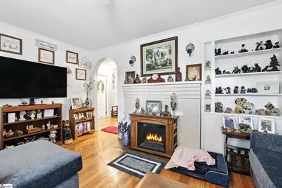 303 Poplar Street, Gaffney, SC 29341 - Photo 6