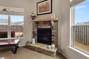 129 Deer Dr, Greenville, SC 29611 - Photo 10