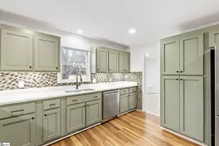 118 Nightingale Ln, Greenville, SC 29607 - Photo 8