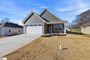 308 Poplar Dr, Greer, SC 29651 - Photo 2