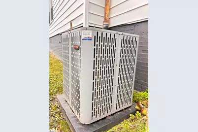 25 S Greenwood Avenue, Ware Shoals, SC 29692 - Photo 14