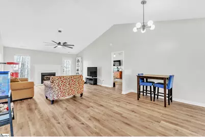 303 S Sandy Brook Way, Simpsonville, SC 29680 - Photo 6