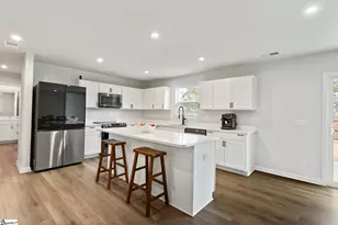 625 Batchomble Ln, Greenville, SC 29605 - Photo 6