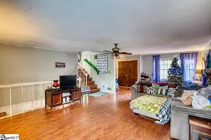 135 Garrett Rd, Cowpens, SC 29330 - Photo 10