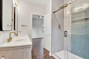201 Stratford Rd, Greenville, SC 29605 - Photo 2
