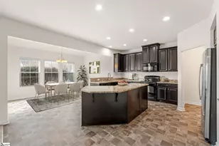 114 Young Harris Dr, Simpsonville, SC 29681 - Photo 8