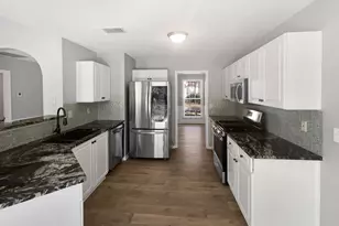 304 Woodruff Lake Way, Simpsonville, SC 29681 - Photo 2