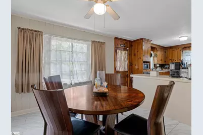 347 Crestview Drive, Spartanburg, SC 29306 - Photo 12