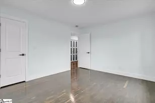 305 Waters Rd, Taylors, SC 29687 - Photo 10