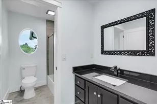 305 Waters Rd, Taylors, SC 29687 - Photo 36