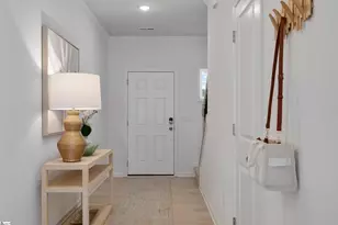 101 Bean Spgs Ct, Taylors, SC 29687 - Photo 2