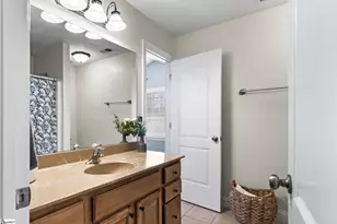 204 Cove Harbor Ct, Taylors, SC 29687 - Photo 34