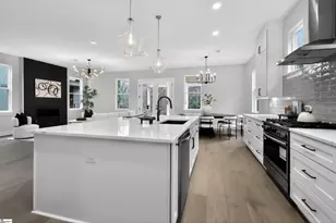 112B Chestnut St, Greenville, SC 29605 - Photo 8