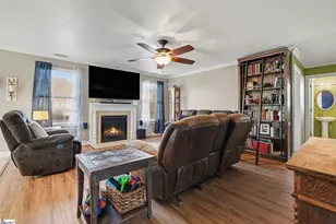 1007 Blythwood Dr, Piedmont, SC 29673 - Photo 4