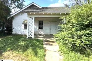 109 Newman St, Laurens, SC 29360 - Photo 1