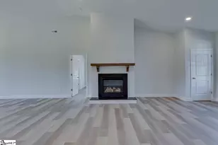 104 Old Glory Ct, Pickens, SC 29671 - Photo 8