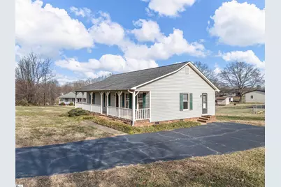 202 Adams Court, Inman, SC 29349 - Photo 4