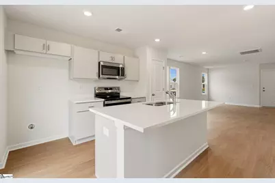 131 Cloverfield Lane, Spartanburg, SC 29303 - Photo 6