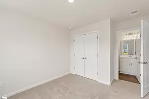 127 Cloverfield Ln, Spartanburg, SC 29303 - Photo 8