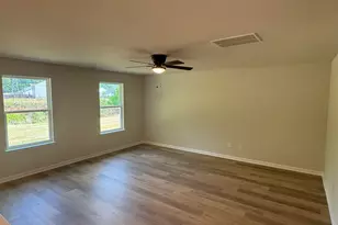 221 Walnut Hill Dr, Easley, SC 29642 - Photo 4