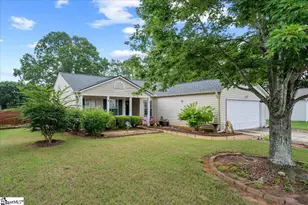 8 Pasture Pl, Simpsonville, SC 29681 - Photo 2