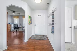 42 Stevenson Rd, Taylors, SC 29687 - Photo 2