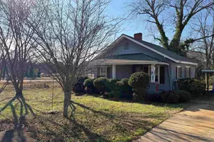 210 Gridley St, Greenville, SC 29609 - Photo 2