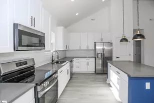 198 Saragota Ave, Spartanburg, SC 29302 - Photo 8