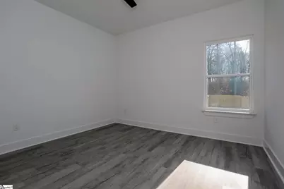 198 Saragota Avenue, Spartanburg, SC 29302 - Photo 32