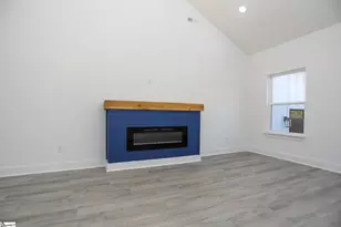 198 Saragota Ave, Spartanburg, SC 29302 - Photo 4