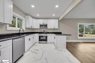 866 Pine Creek Dr, Greenville, SC 29605 - Photo 6